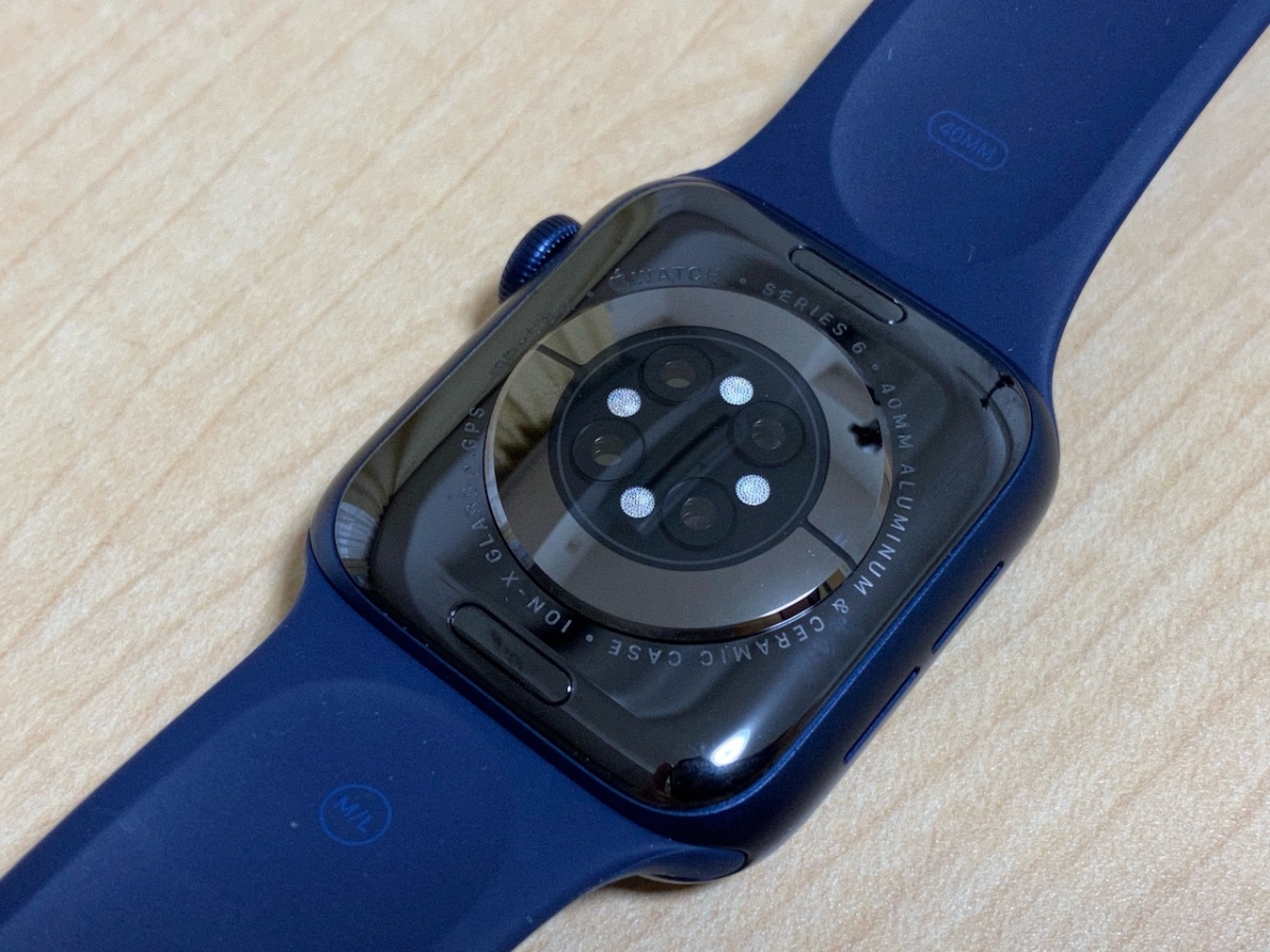 Apple Watch 6の背面