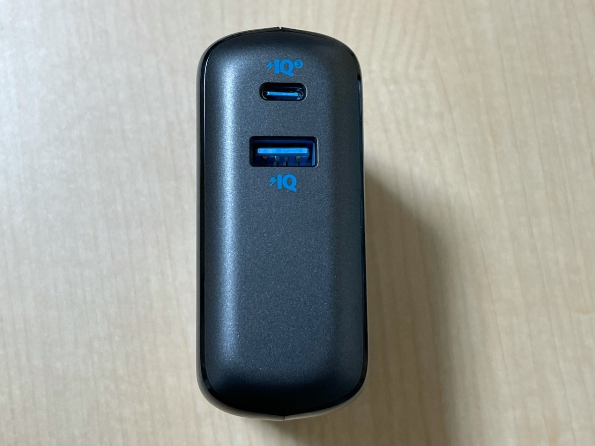 USB-C、USB-Aポート
