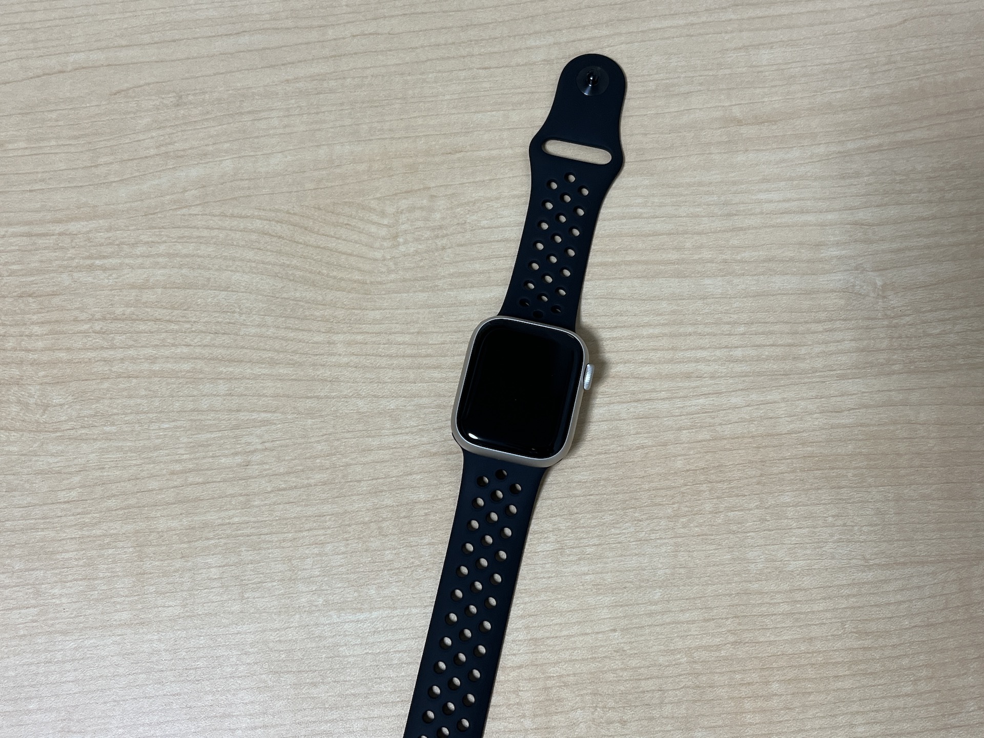 Apple Watch Series 8。スターライト購入。開封写真と簡単な感想 