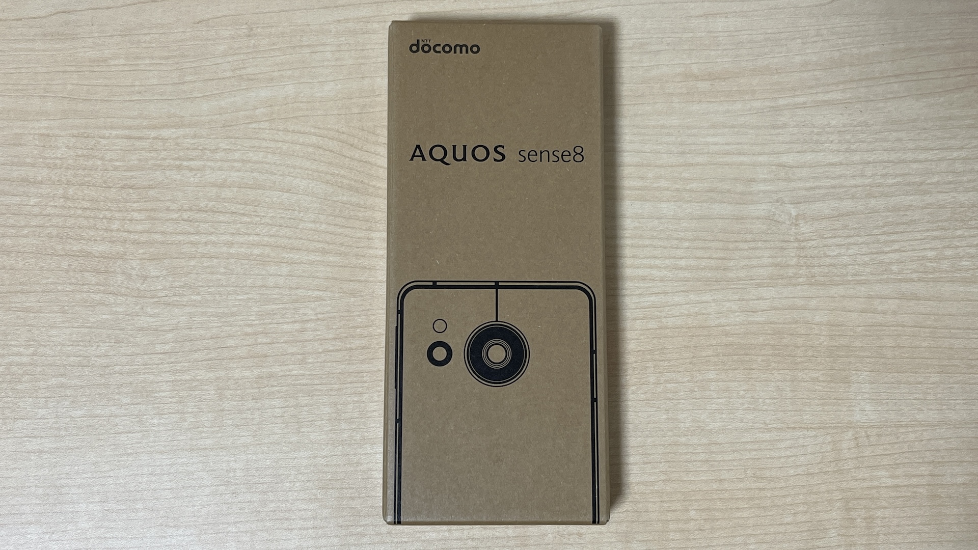 AQUOS sense8のパッケージ、外箱
